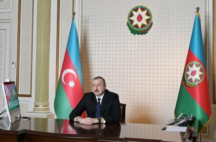 prezident-nazirlerle-iclas-kecirdi