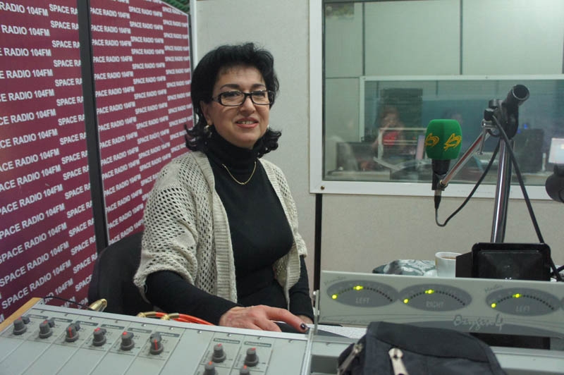 ruhengiz-musevi-iller-menim-dostumdurda-cetin-gunlerini-xatirladi