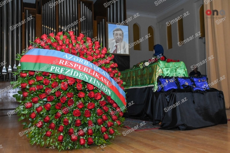 prezident-arif-melikovun-vida-merasiminde-istirak-edir