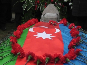 azerbaycan-herbcisi-helak-oldu