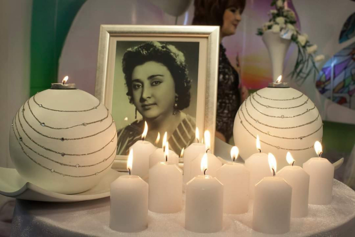 aybeniz-hasimova-yazir-men-de-sizinle-yaslandim