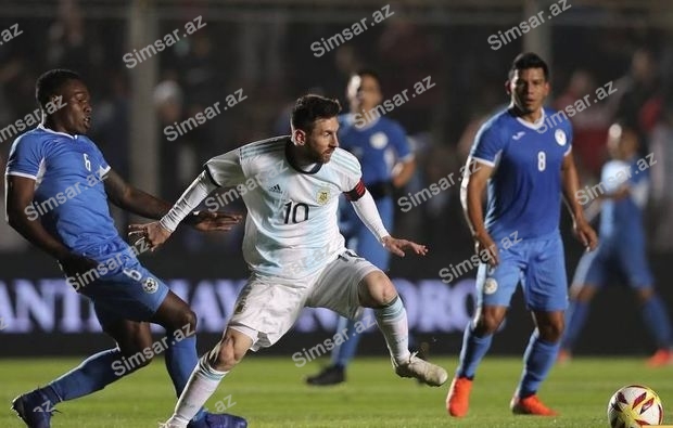 messi-ve-martinesin-dublu-argentinaya-qelebe-qazandirdi