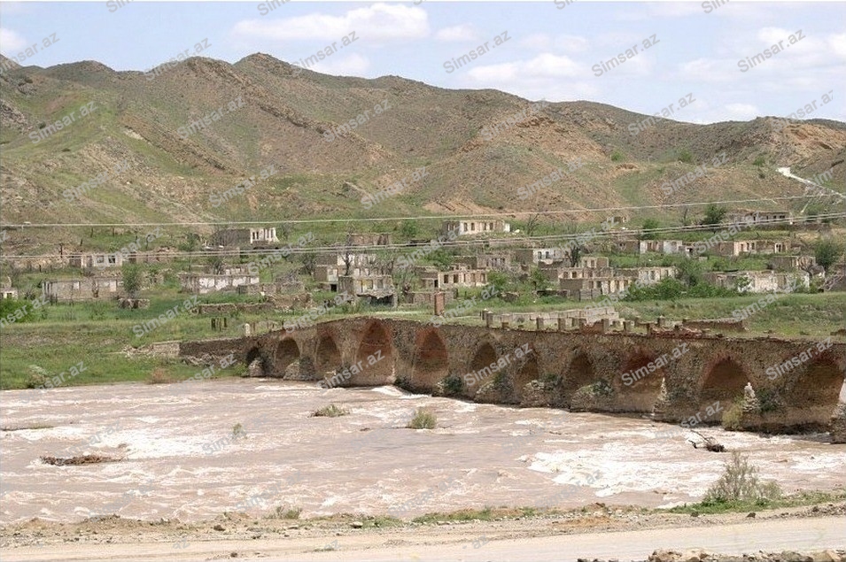 cebrayil-ve-fuzulisiz-26-il