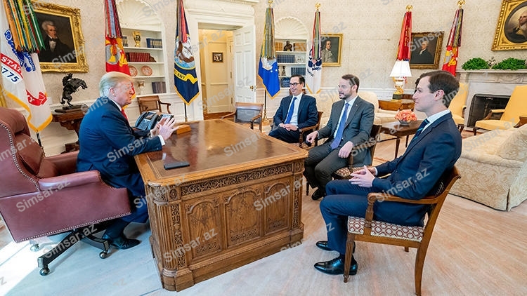 tramp-receb-tayyib-erdoganin-kurekeni-ile-gorusub-ag-evde