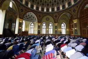 bayram-namazi-ile-bagli-qmi-den-aciqlama