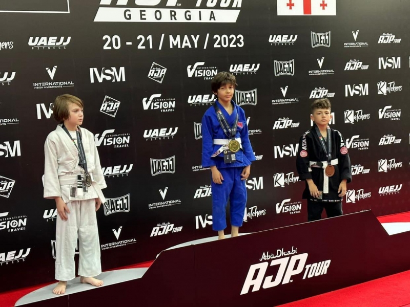 ciu-citsu-federasiyasinin-idmancilari-abu-dhabi-jiu-jitsu-pro-ajp-nufuzlu-beynelxalq-turnirinde-istirak-edibler