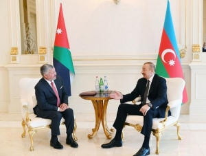 ilham-eliyev-iordaniya-krali-ile-tekbetek-gorusub