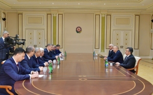 ilham-eliyev-hesterxan-vilayetinin-qubernatorunu-qebul-edib