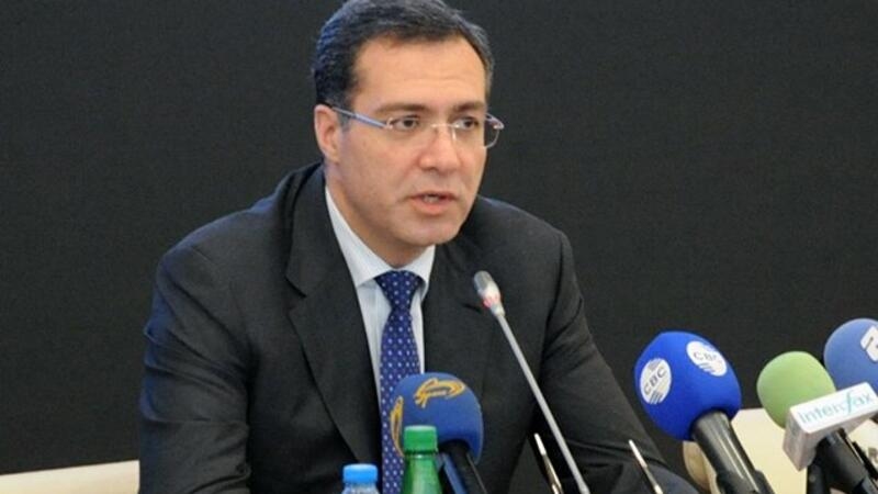 bele-davam-etse-yumsalmalara-gedeceyik-prezidentin-komekcisi