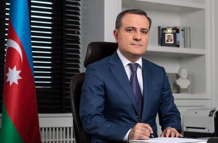cenevre-gorusu-metbuata-qapali-kecirilecek