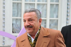 telman-ismayilovun-emlaklari-satisa-cixarildi
