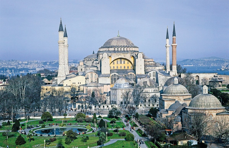 ayasofiyada-ibadetlerin-baslama-tarixi-belli-oldu
