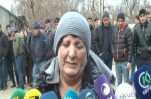 ilkin-nermini-oxutmaq-ucun-qacirib-sozune-baxmadigi-ucun-nenesi-danisdi