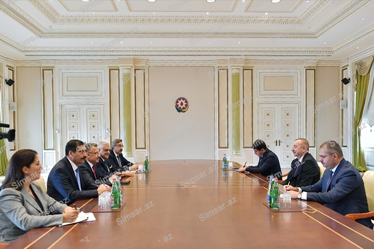 ilham-eliyev-fuat-oktayin-basciliq-etdiyini-numayende-heyetini-qebul-edib