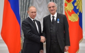 vladimir-putin-polad-bulbuloglunu-tebrik-etdi