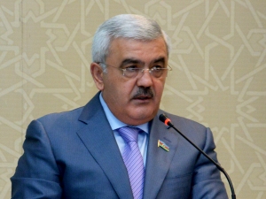 rovneq-abdullayev-novbeti-defe-affa-nin-prezidenti-secildi