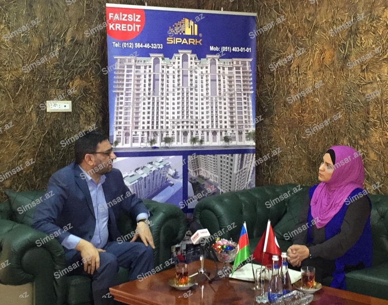 haci-sahin-hesenli-simsaraz-in-qonaq-layihesinde-video