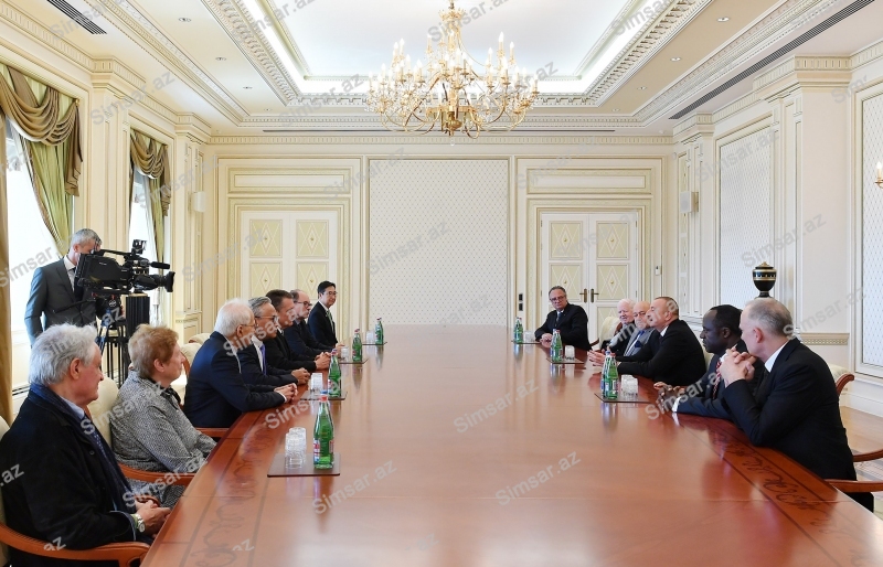 ilham-eliyev-beynelxalq-memarlar-ittifaqinin-rehberini-qebul-edib