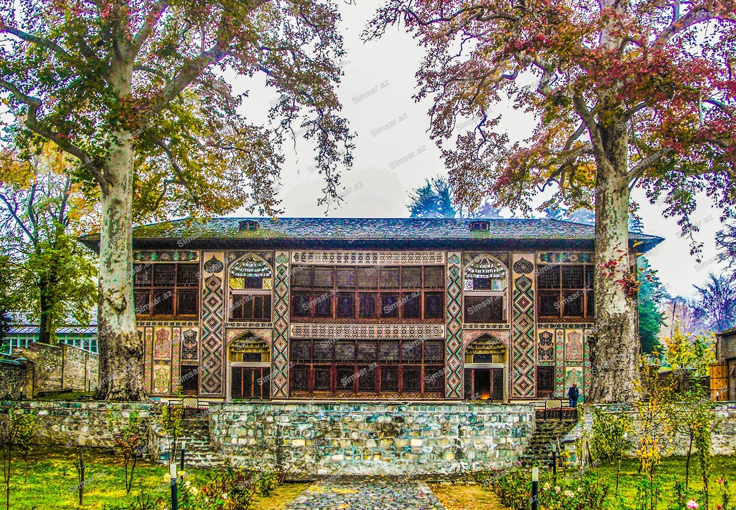 seki-xan-sarayina-giris-berpa-olunub