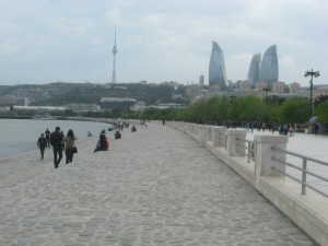 bulvar-ve-parklarda-gezmek-qadagan-edildi-resmi