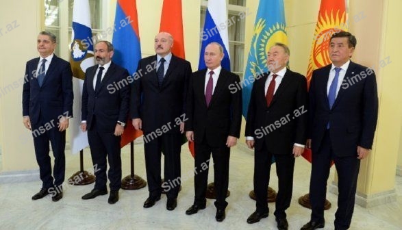 nazarbayev-hamiya-orden-verdi-pasinyandan-basqa