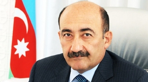 prezident-ebulfes-qarayevi-isden-cixardi