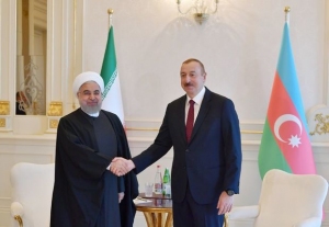 ilham-eliyev-hesen-ruhani-ile-gorusub