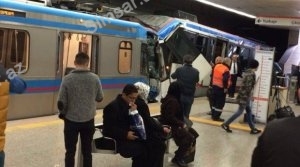 istanbulda-iki-tramvay-toqqusdu-yaralilar-var