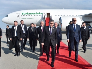 turkmenistan-prezidenti-azerbaycandadir