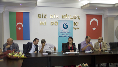 esqin-aynasi-teqdim-olundu
