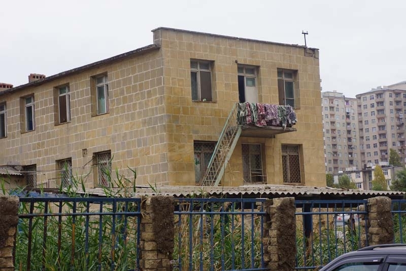 qarabagdan-usaq-bagcasinin-anbarina-aparan-yol-reportaj-fotolar