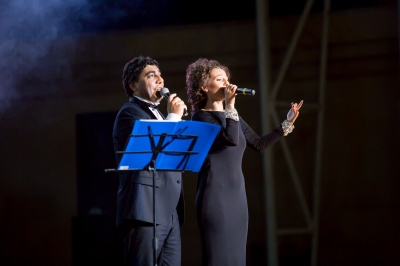 nuri-serinlendirici-ile-jane-sirokihin-mohtesem-baki-konserti-fotolar