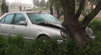 gencede-dehsetli-yol-qezasi-1-olu-5-yarali