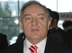 hulusi-kilic-danisdi-amma-hecne-demedi