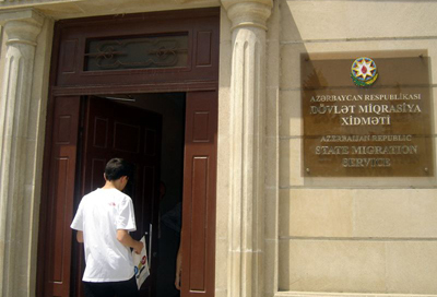 ecnebilerin-azerbaycan-respublikasinda-muveqqeti-olma-muddetleri-qanunla-tenzimlenir