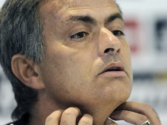 mourinyoya-hucum-edildi-ozunun-xeberi-olmadi