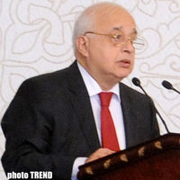 elcin-efendiyev-quotniye-az-kitab-oxuyuruqquot-sualina-cavab-tapib