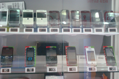 mobil-telefonlar-saxta-yoxsa-orijinal-arasdirma