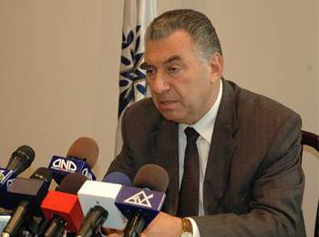 eli-hesenov-rusiyanin-kecmis-mudafie-nazirini-ittiham-etdi