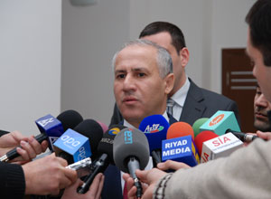 qarabag-elilleri-ve-sehid-ailelerine-evler-verildi