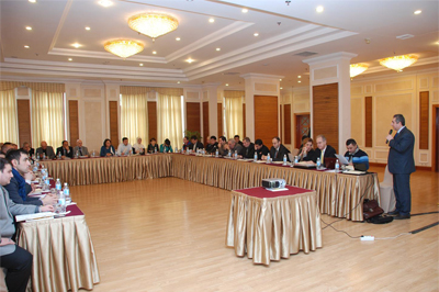 iqtisadi-tedqiqatlar-merkezi-hesabat-verib