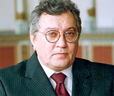 mahmud-kerimov-alimlerin-yas-heddinden-danisdi