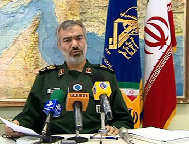 hucum-olsa-iran-hormuz-korfezini-baglayacaq-iranin-deniz-komandani