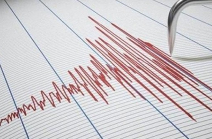 xezerde-zelzele-oldu