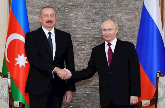 ilham-eliyev-putini-tebrik-etdi