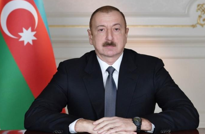 prezident-pekinde-ziyafetde-istirak-edib