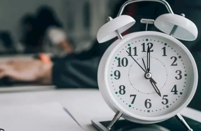 bu-gun-azerbaycanda-qisa-is-gunudur